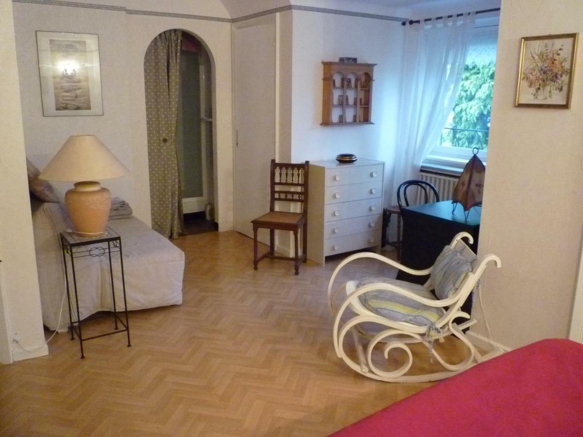 Au Vieux Cedre Bed & Breakfast Mouvaux Dış mekan fotoğraf