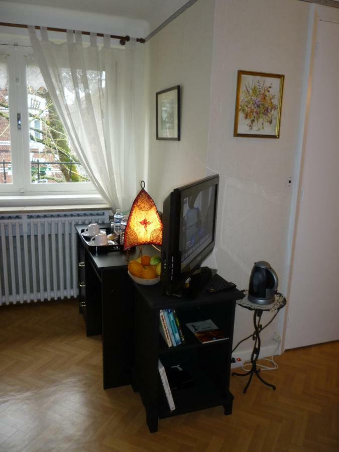 Au Vieux Cedre Bed & Breakfast Mouvaux Dış mekan fotoğraf